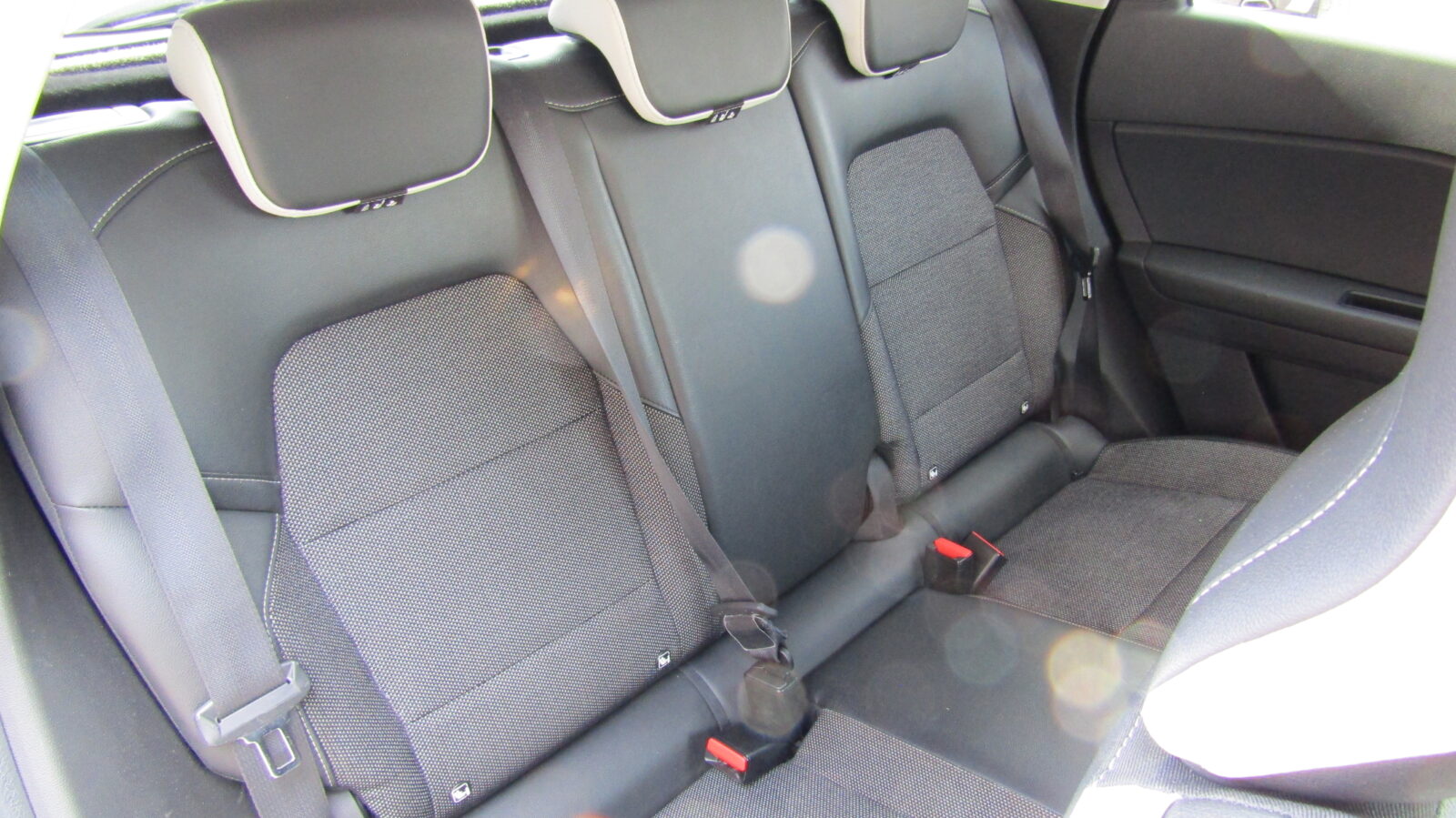 Renault Captur 1.3 TCe S Edition Euro 6 (s/s) 5dr - Image 5