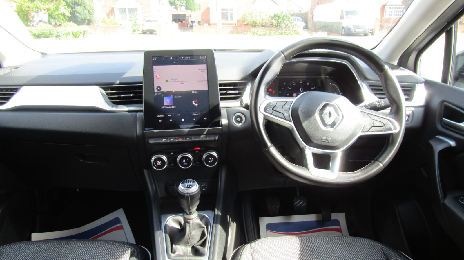 Renault Captur 1.3 TCe S Edition Euro 6 (s/s) 5dr - Image 22