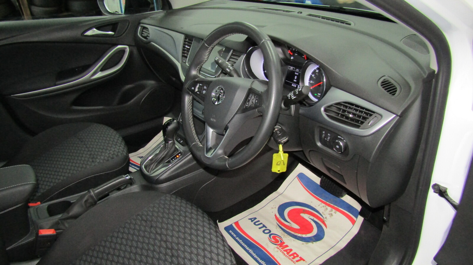 Vauxhall Astra 1.5 Turbo D Business Edition Nav Auto Euro 6 (s/s) 5dr - Image 16