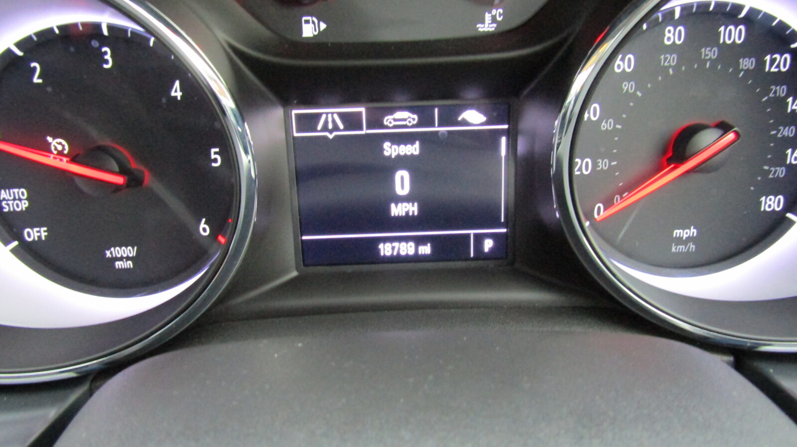 Vauxhall Astra 1.5 Turbo D Business Edition Nav Auto Euro 6 (s/s) 5dr - Image 23