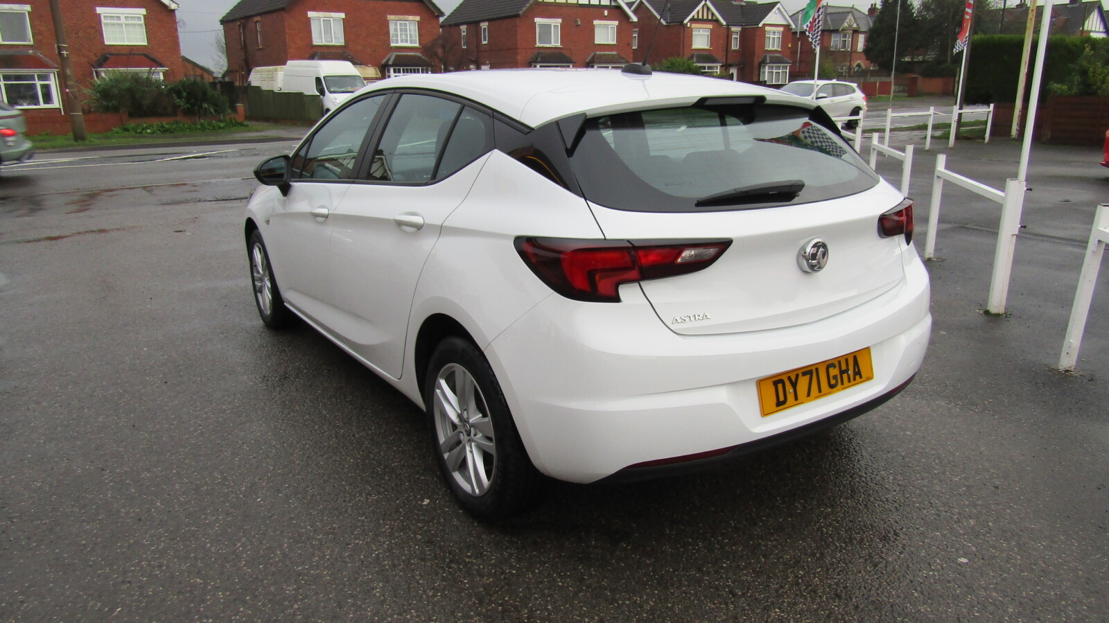 Vauxhall Astra 1.5 Turbo D Business Edition Nav Auto Euro 6 (s/s) 5dr - Image 8
