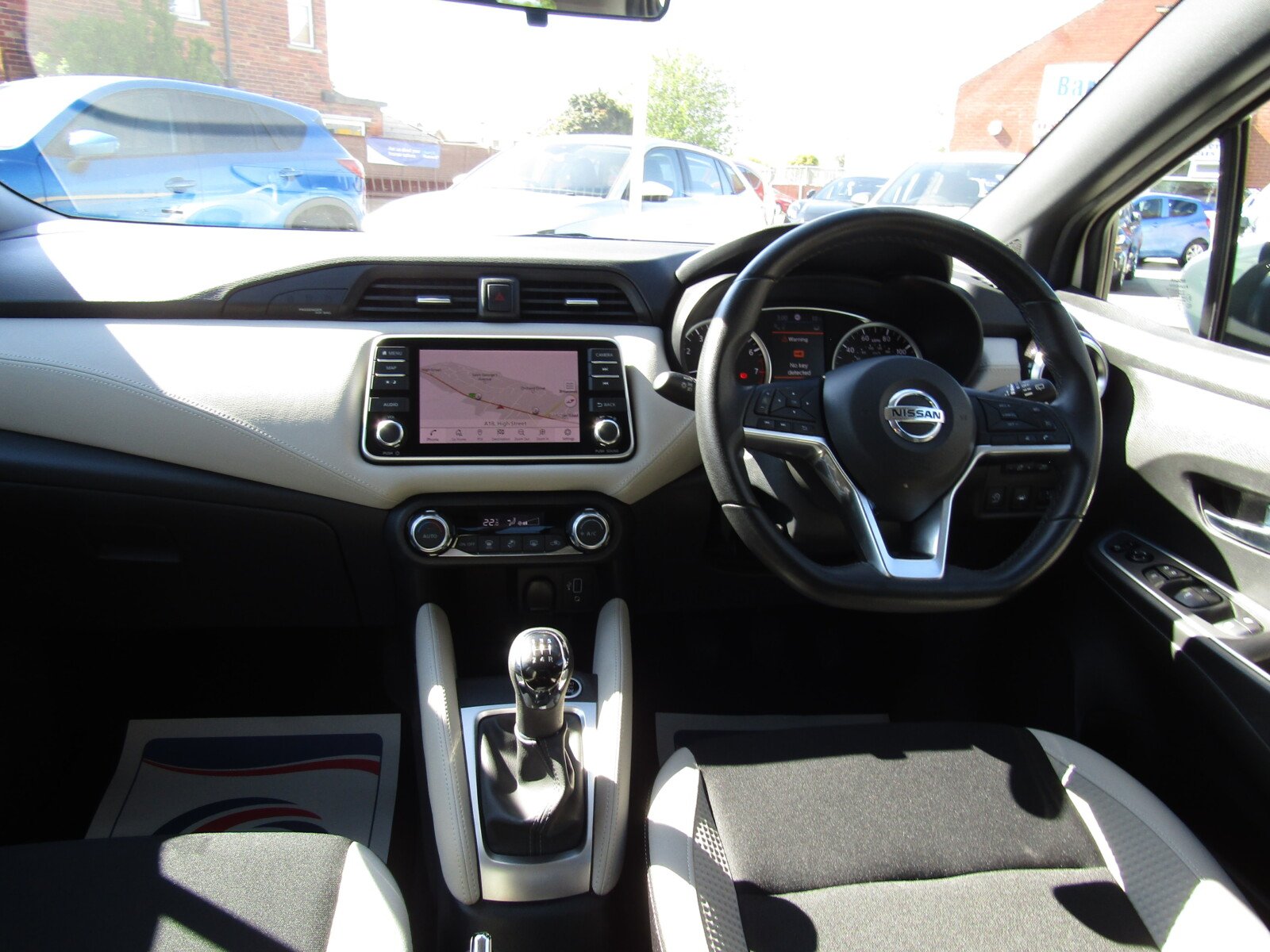 Nissan Micra 1.0 IG-T Tekna Euro 6 (s/s) 5dr - Image 18