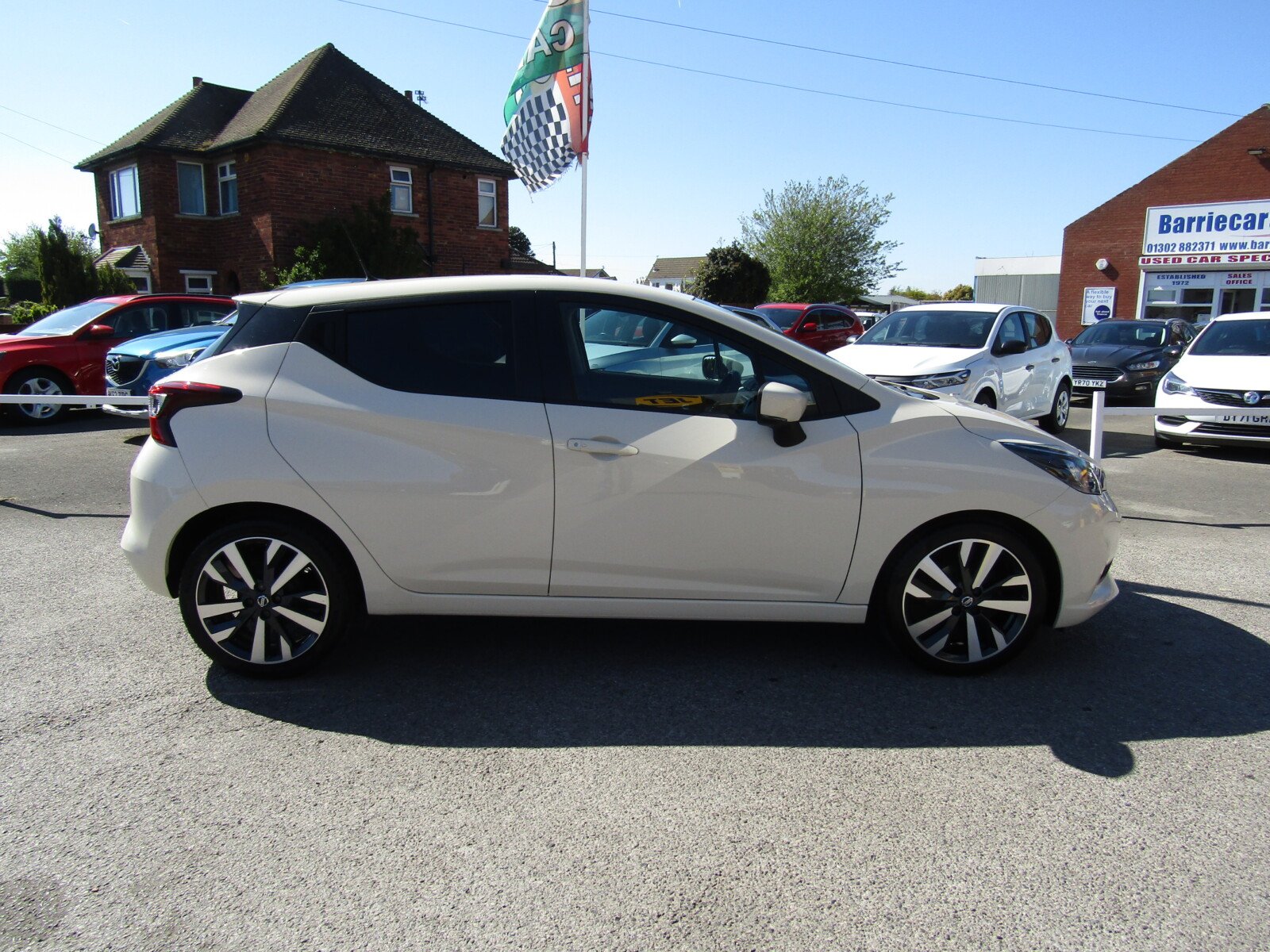Nissan Micra 1.0 IG-T Tekna Euro 6 (s/s) 5dr - Image 10