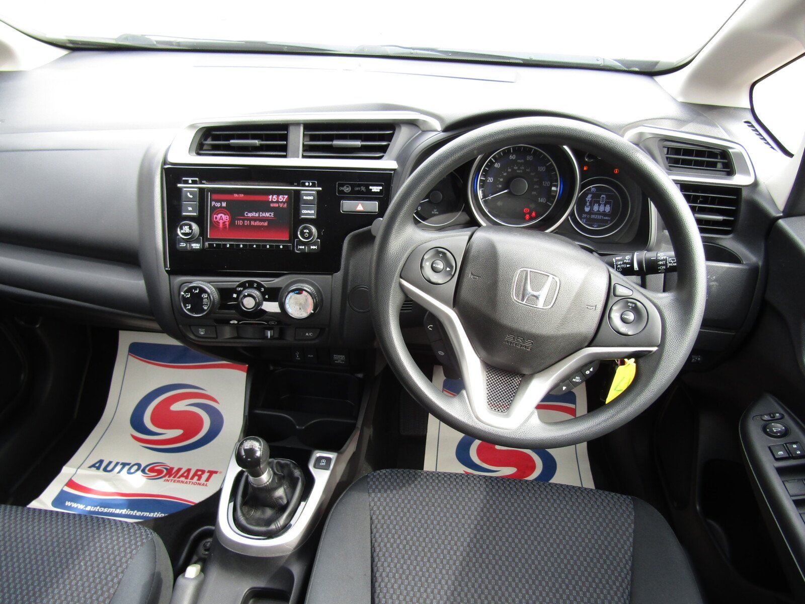 Honda Jazz 1.3 i-VTEC S Euro 6 (s/s) 5dr - Image 16