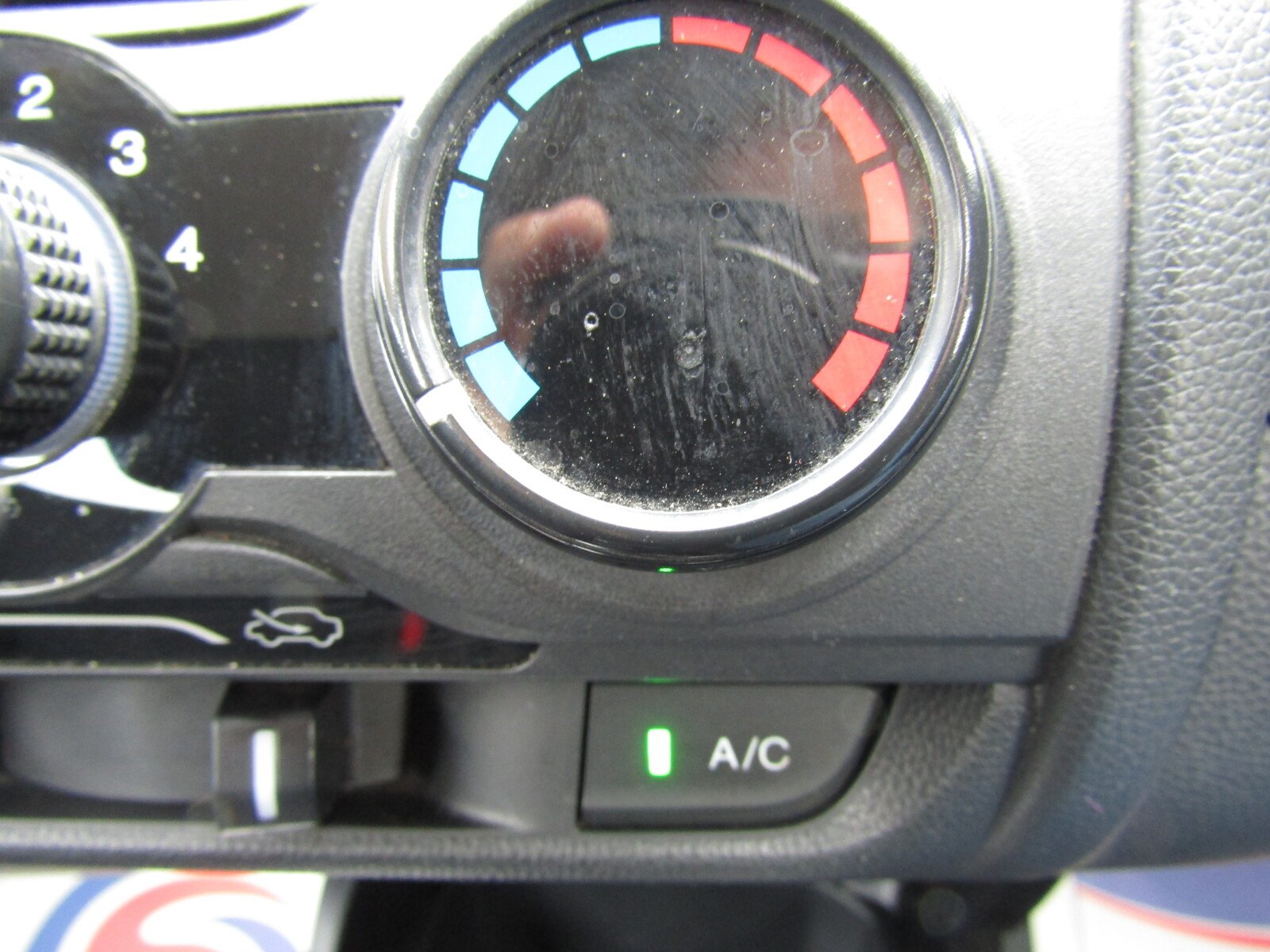 Honda Jazz 1.3 i-VTEC S Euro 6 (s/s) 5dr - Image 33