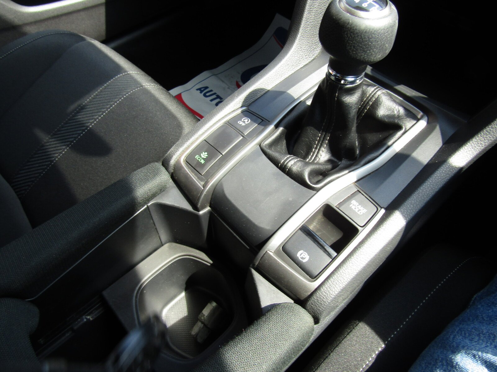 Honda Civic 1.0 VTEC Turbo SE Euro 6 (s/s) 5dr - Image 24
