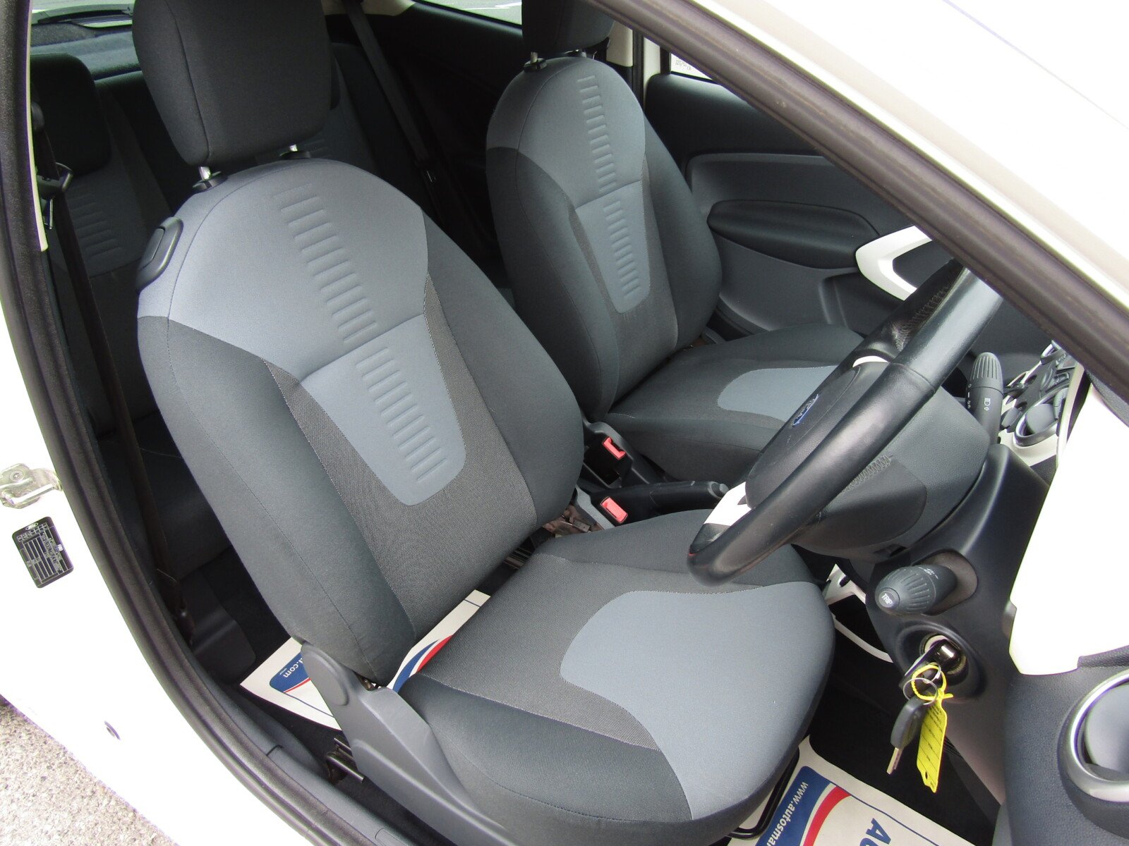 Ford Ka 1.2 Zetec Euro 5 (s/s) 3dr 2012 (62 Reg) - Image 7