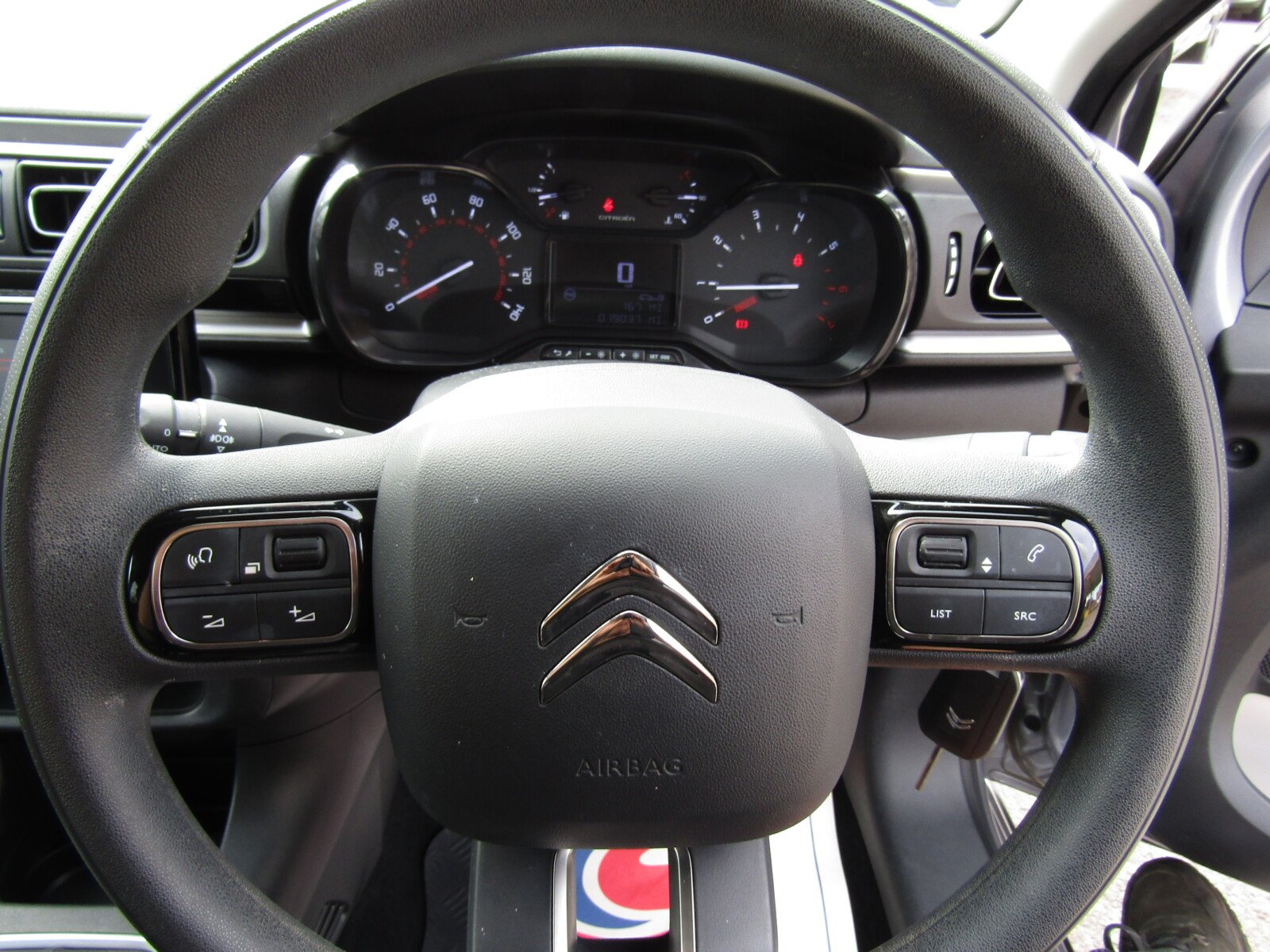 Citroen C3 1.2 PureTech PLUS Euro 6 (s/s) 5dr 2024 (24 Reg) - Image 4