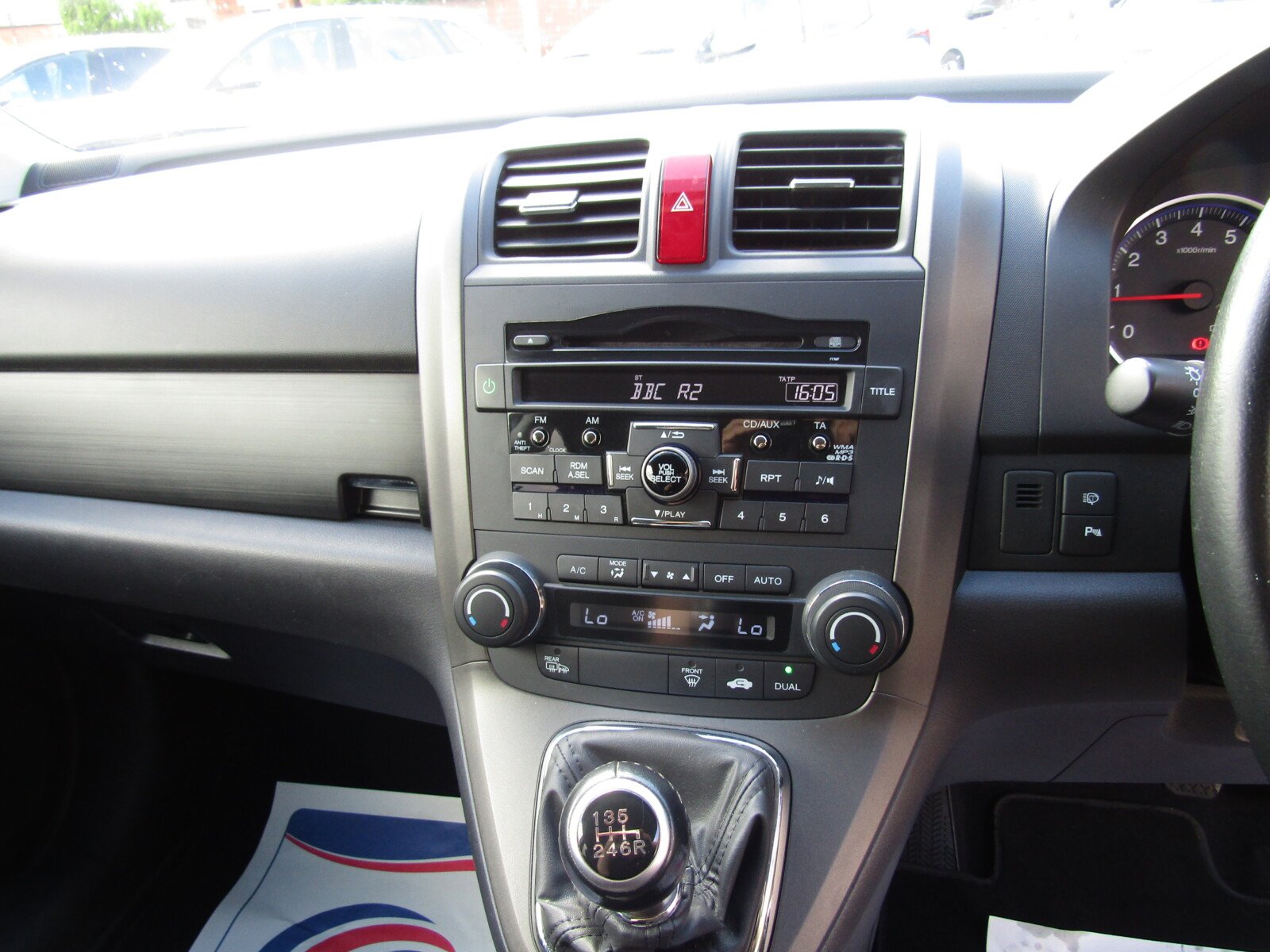 Honda CR-V 2.0 i-VTEC ES 4WD Euro 5 5dr - Image 20