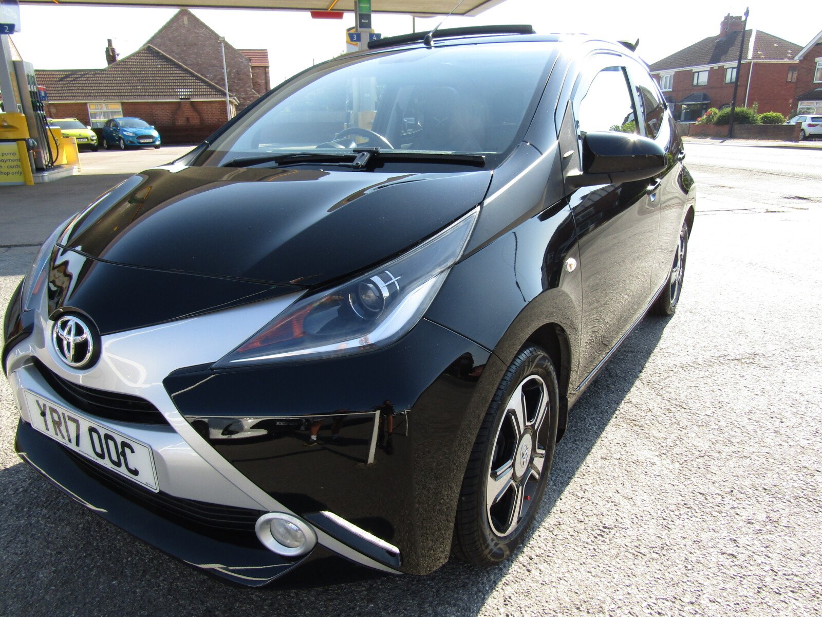 Toyota AYGO 1.0 VVT-i x-clusiv3 Hatchback 5dr Petrol Manual Euro 6 (68 ps) 2017 (17 Reg) - Image 13