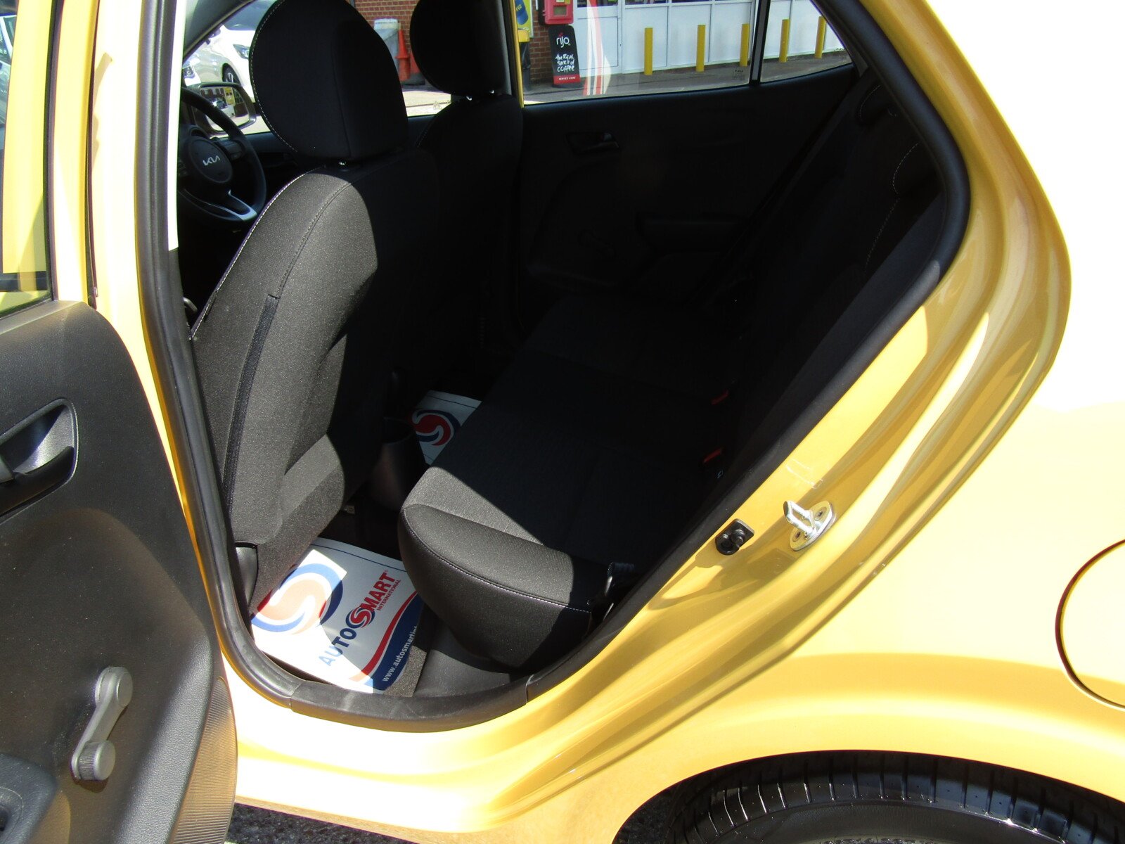 Kia Picanto 1.0 DPi 1 Euro 6 (s/s) 5dr 2022 (22 Reg) - Image 12