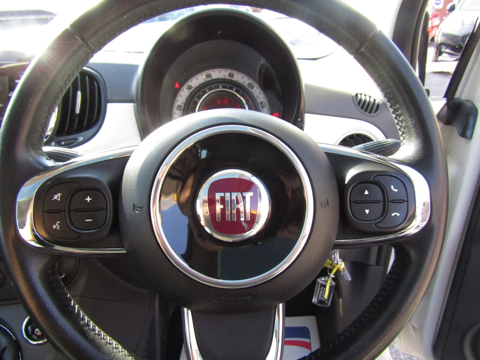 Fiat 500 1.2 Lounge Euro 6 (s/s) 3dr 2016 (65 Reg) Driving Trust Since 1972 - Image 18