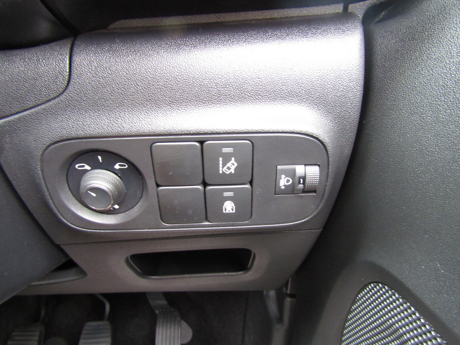 Citroen C3 1.2 PureTech Feel Euro 6 (s/s) 5dr 2020 (20 Reg) Driving Trust Since 1972 - Image 20