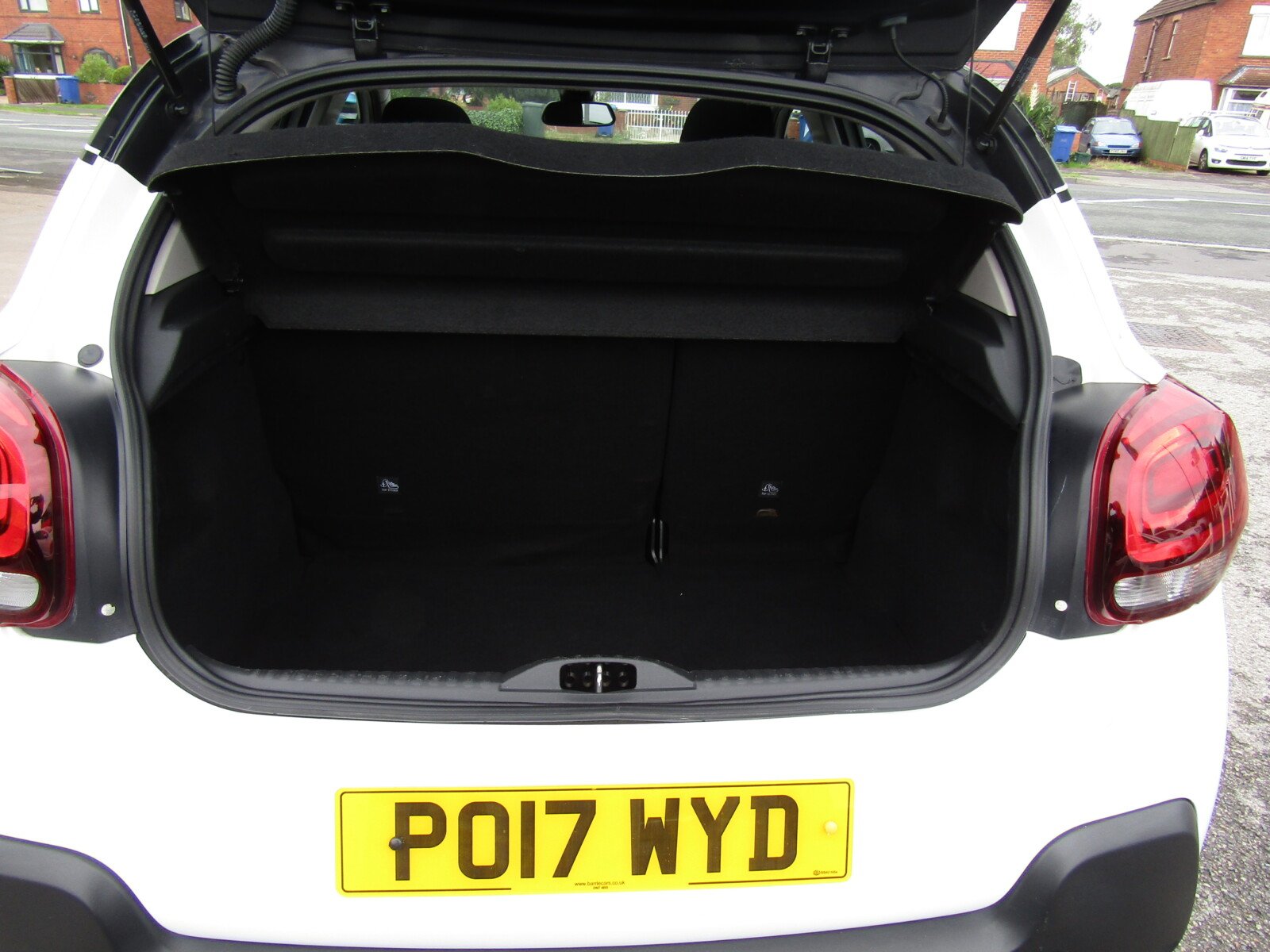 Citroen C3 1.2 PureTech Flair Euro 6 5dr Driving Trust Since 1972 - Image 21