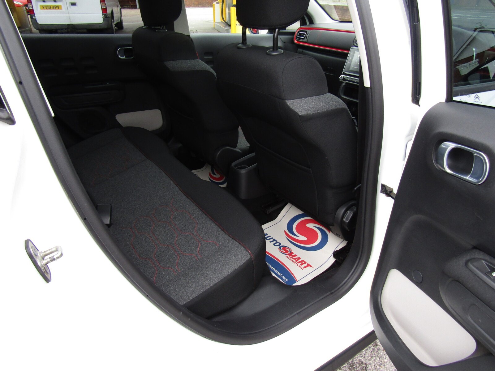 Citroen C3 1.2 PureTech Flair Euro 6 5dr Driving Trust Since 1972 - Image 23