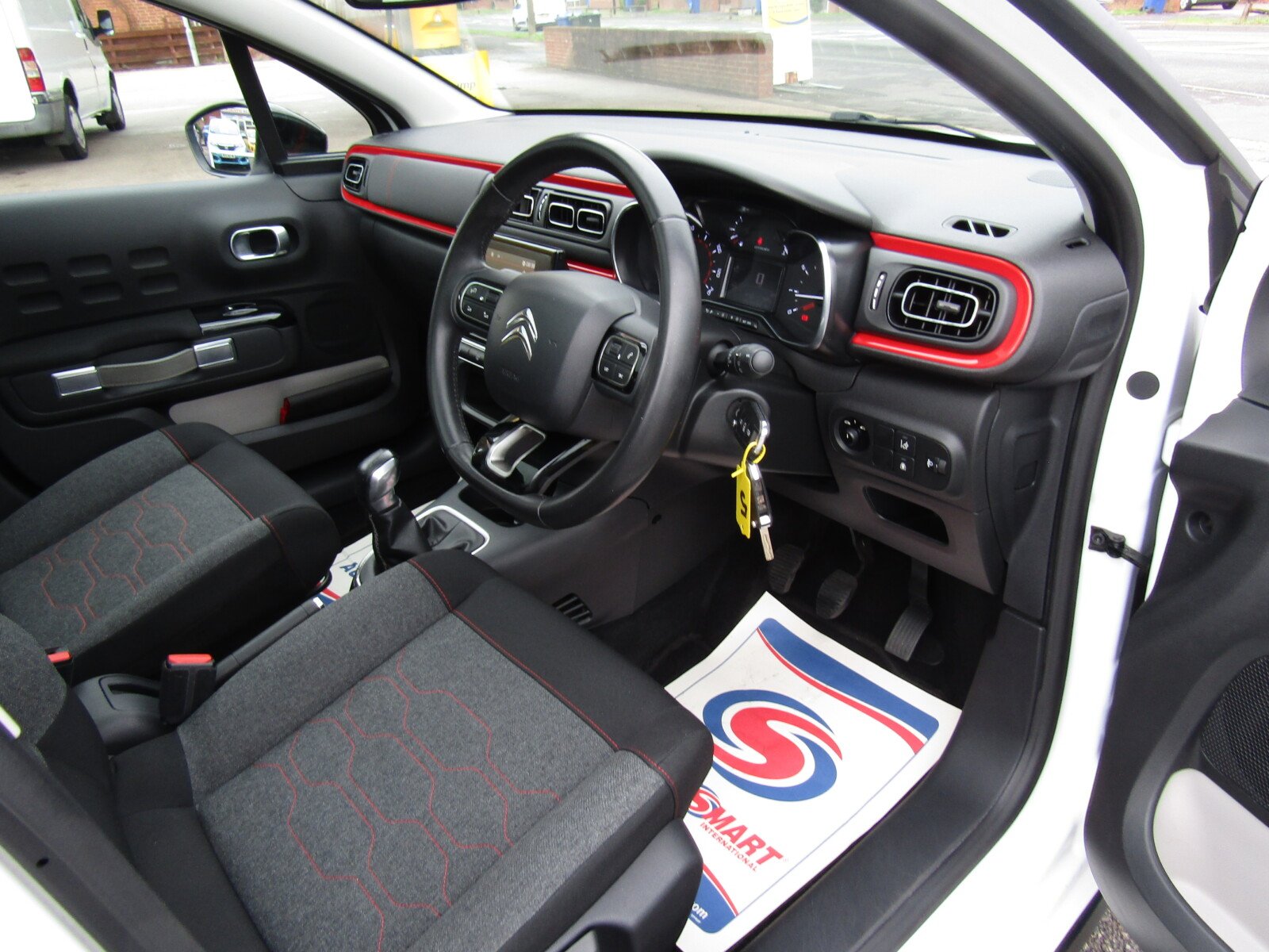 Citroen C3 1.2 PureTech Flair Euro 6 5dr Driving Trust Since 1972 - Image 26