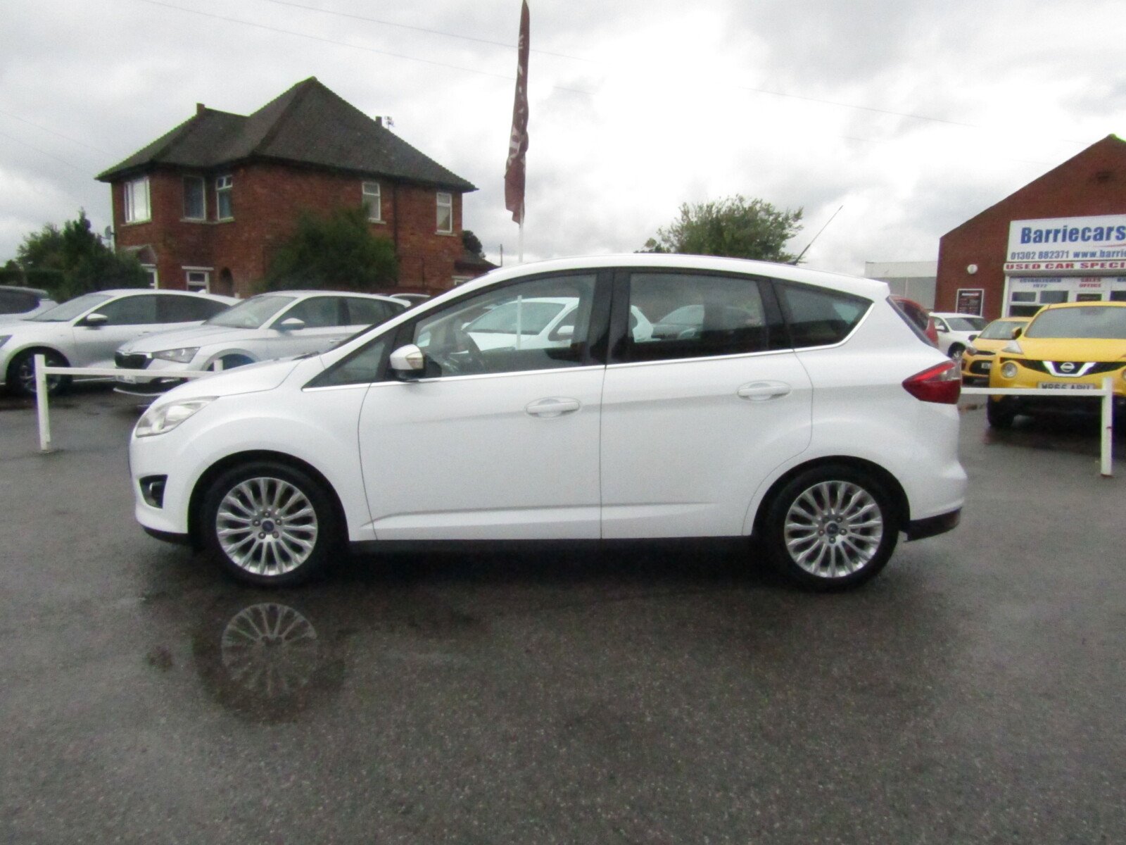 Ford C-Max 1.6 TDCi Titanium Euro 5 5dr 2015 (15 Reg) - Image 2